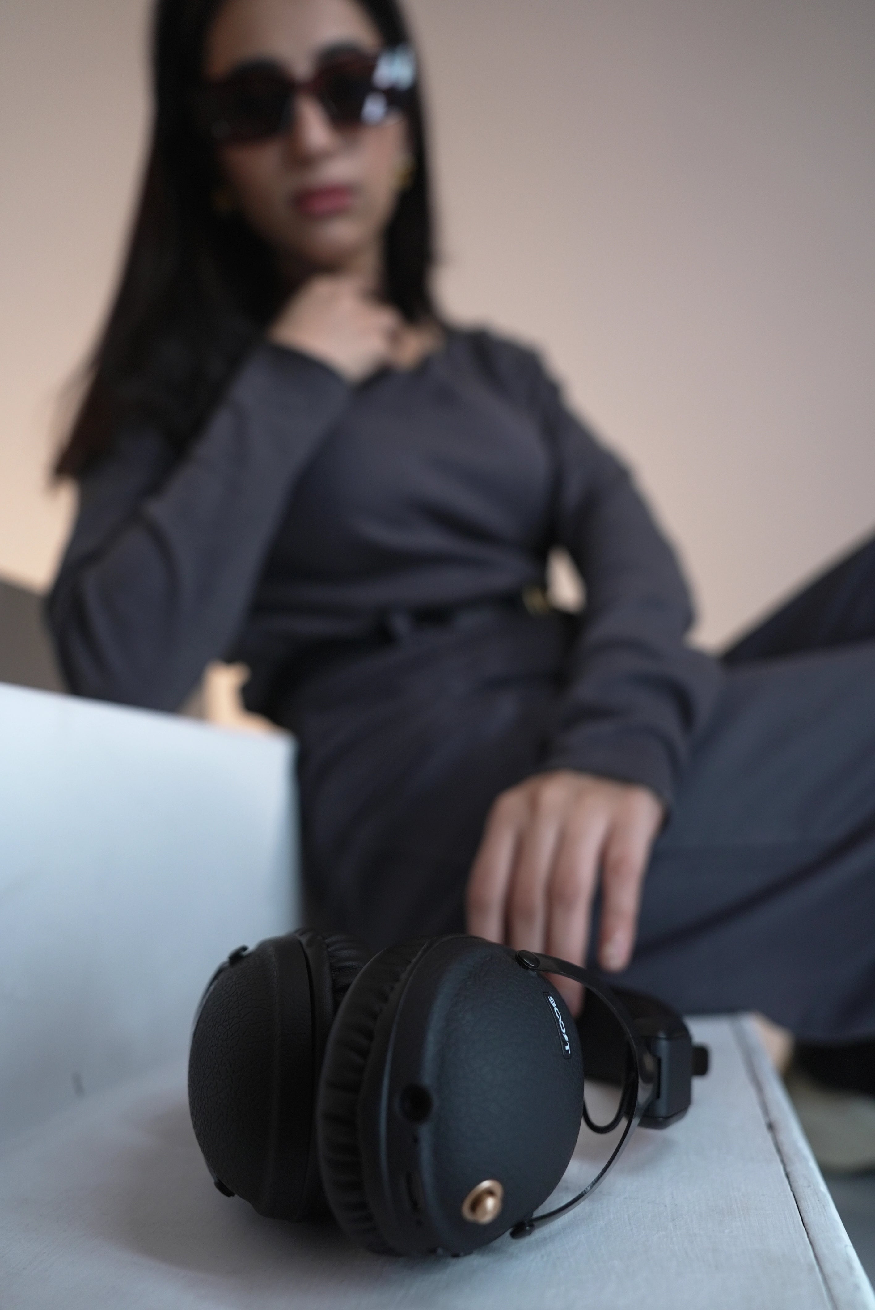Note Wireless Retro Headset